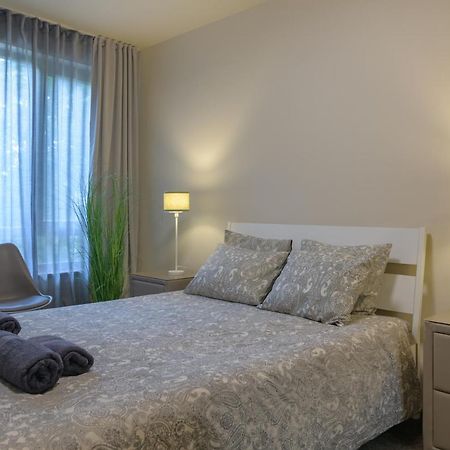 МareliS Luxe Port Apartment Варна Экстерьер фото