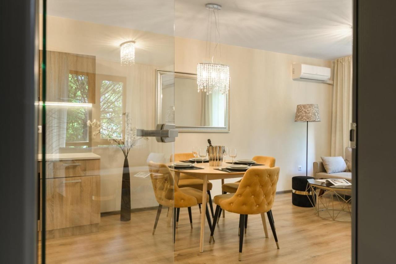 МareliS Luxe Port Apartment Варна Экстерьер фото