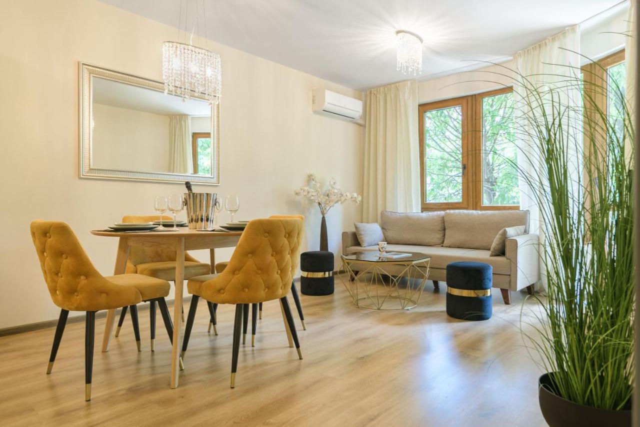 МareliS Luxe Port Apartment Варна Экстерьер фото
