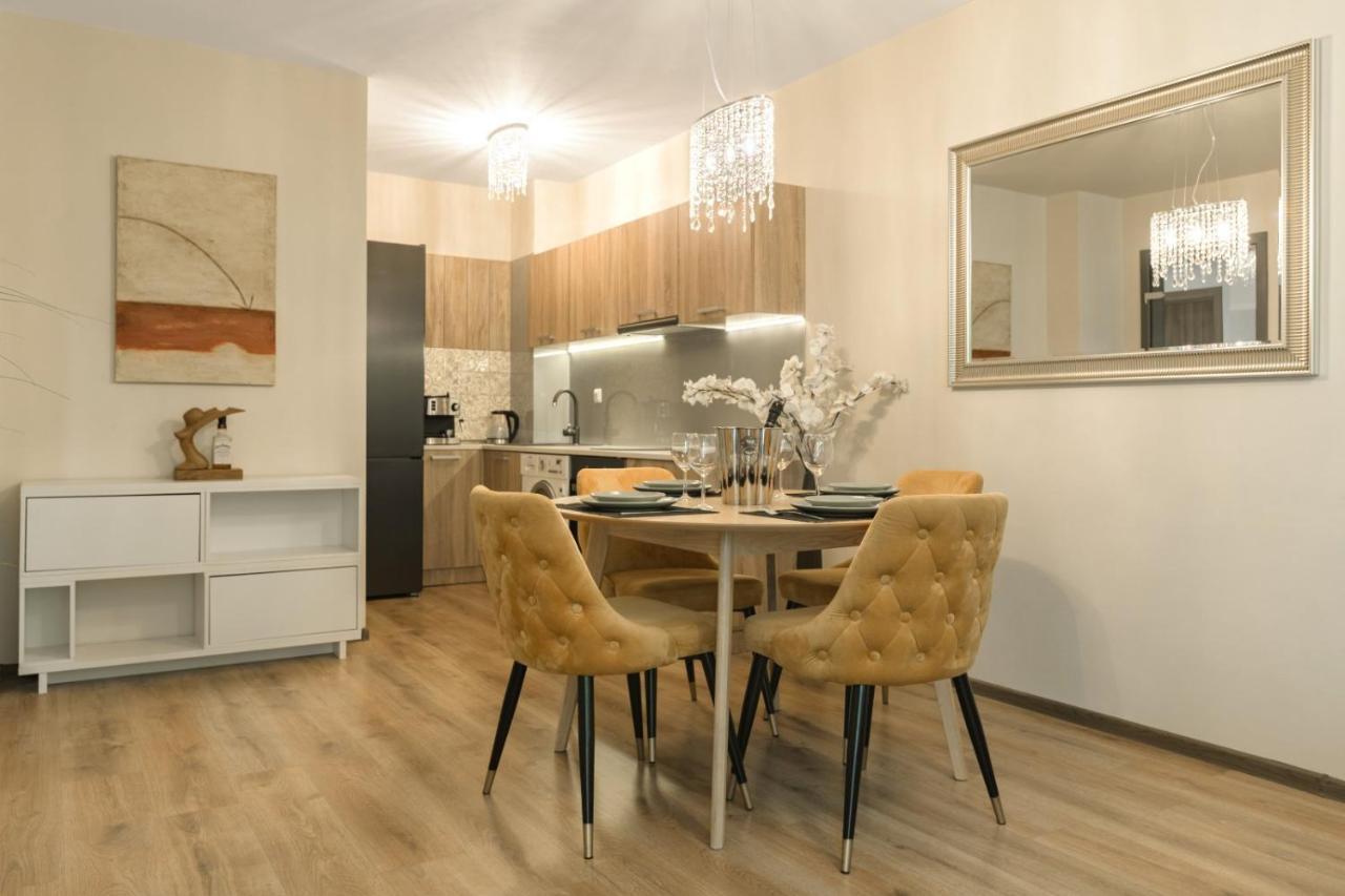 МareliS Luxe Port Apartment Варна Экстерьер фото